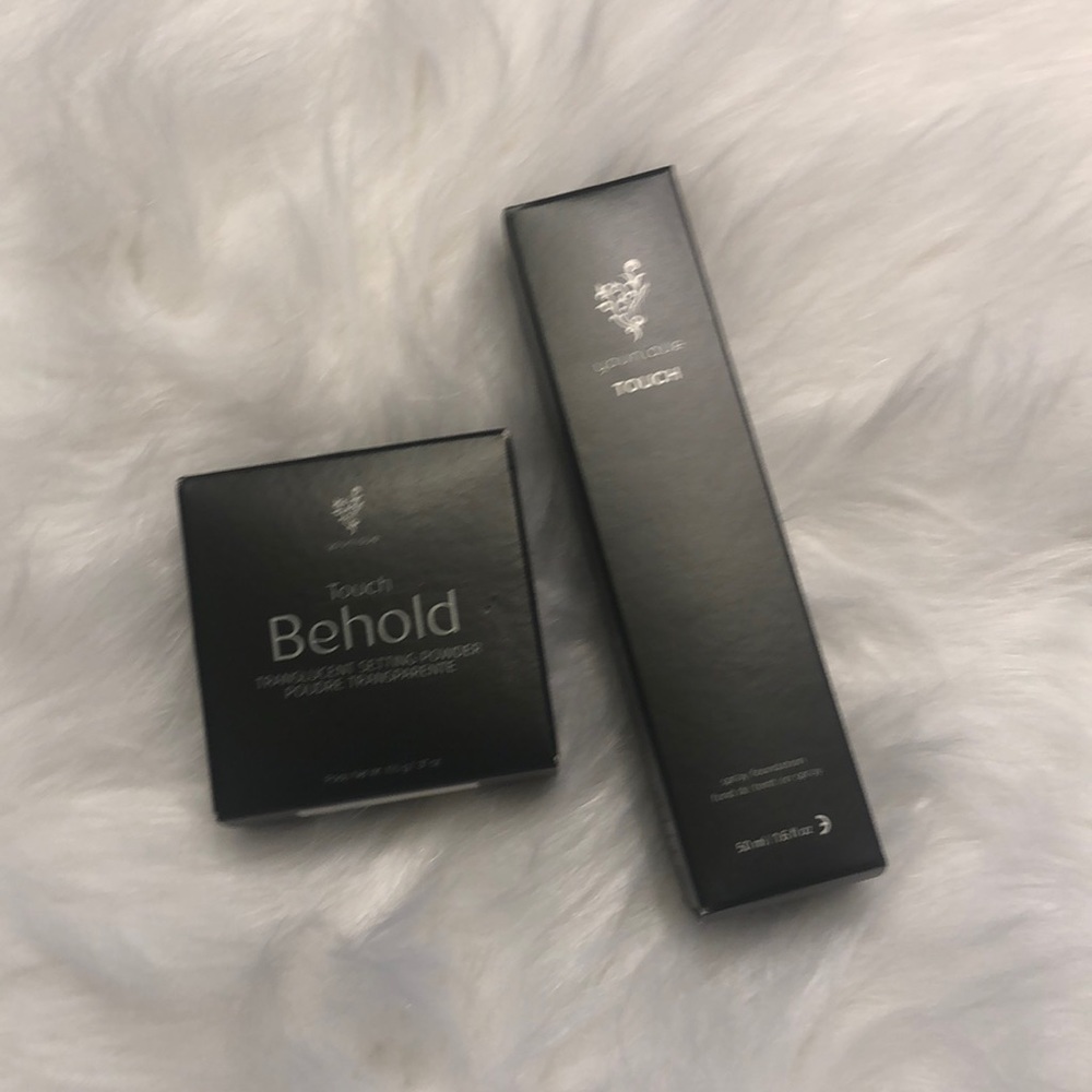 Organza spray foundation and behold setting powder